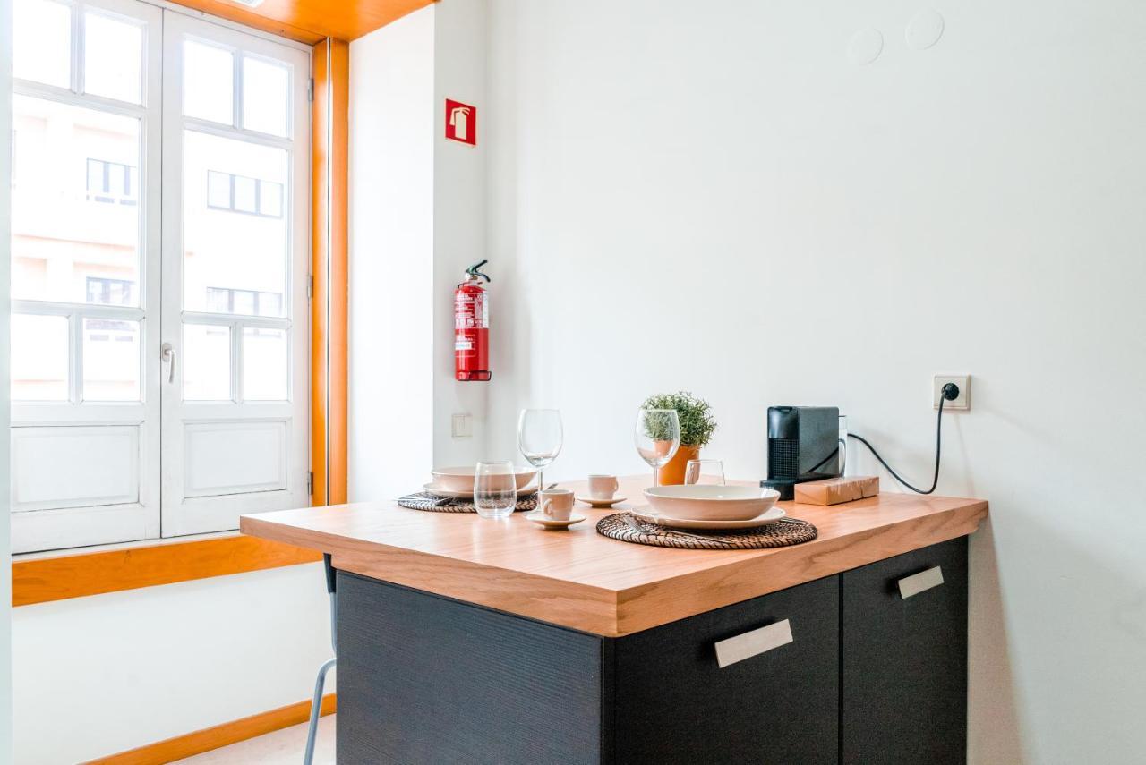 Apartment Cozy In The Heart Of Lapa - 5min Walk To Metro! *