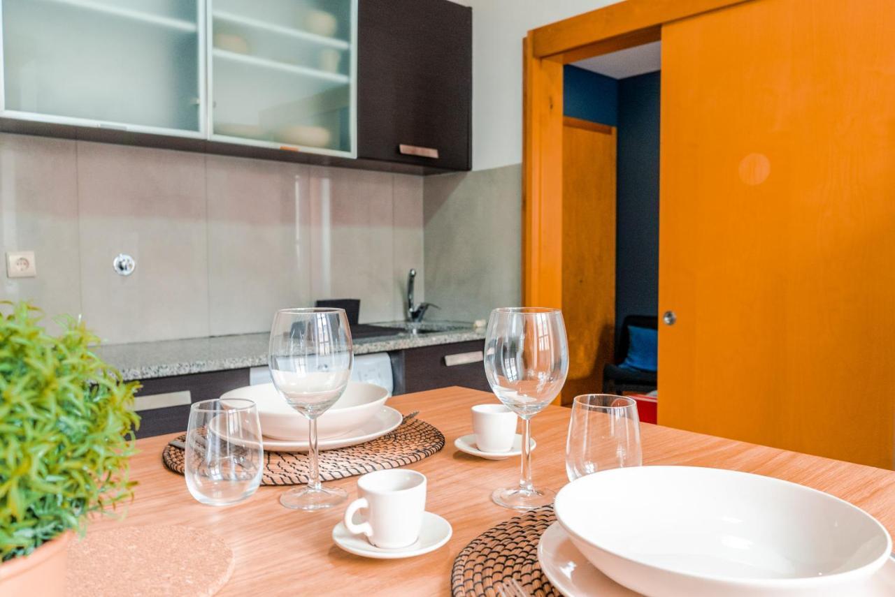 Cozy In The Heart Of Lapa - 5min Walk To Metro! Appartement Porto